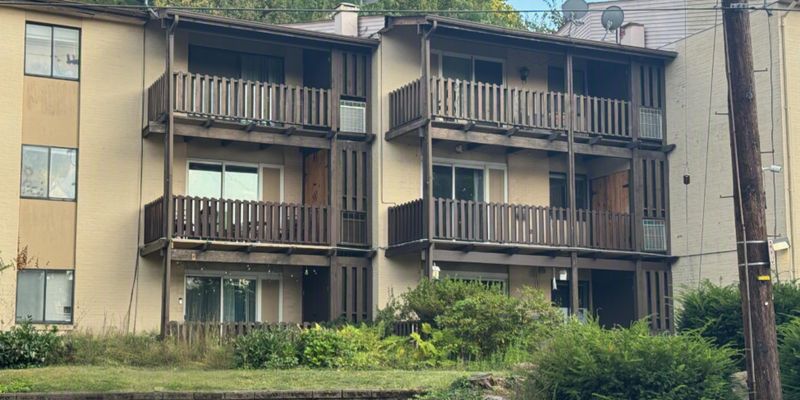 Pittsburgh Apartment: 310 Abbeyville Road