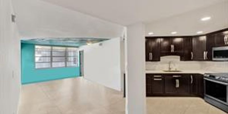 Aventura House: 2750 NE 183rd Street # 406