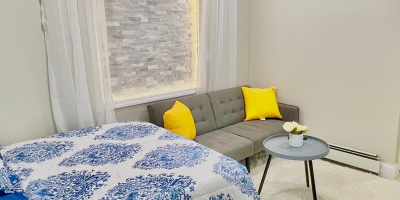 Bronx Apartment: 540 Commonwealth avr