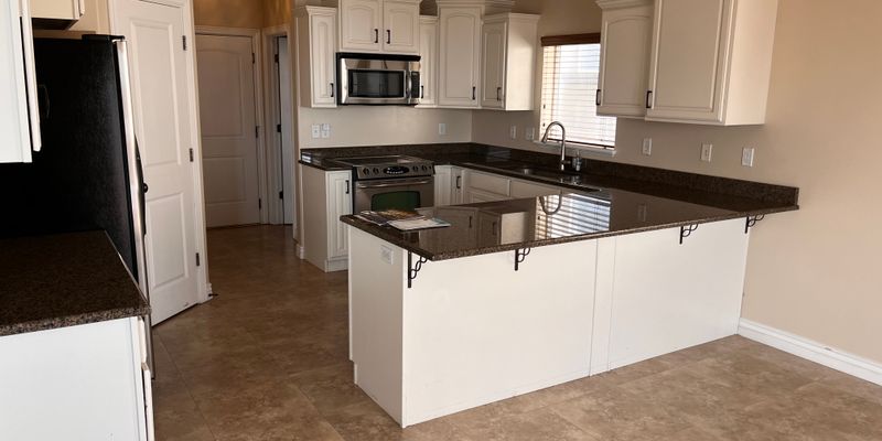 Lehi House: 2837 W Bear Ridge Way