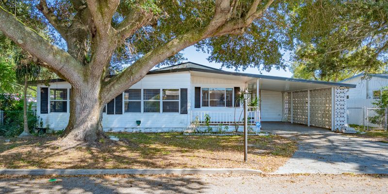 Lake Wales House: 45 Candlelight Loop