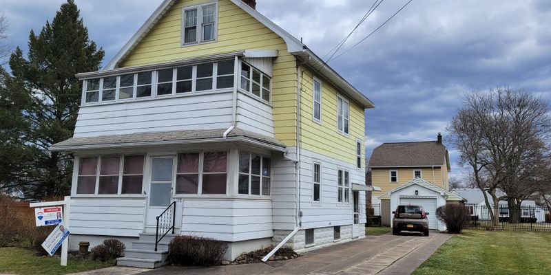 Rochester House: 138 Norran Dr