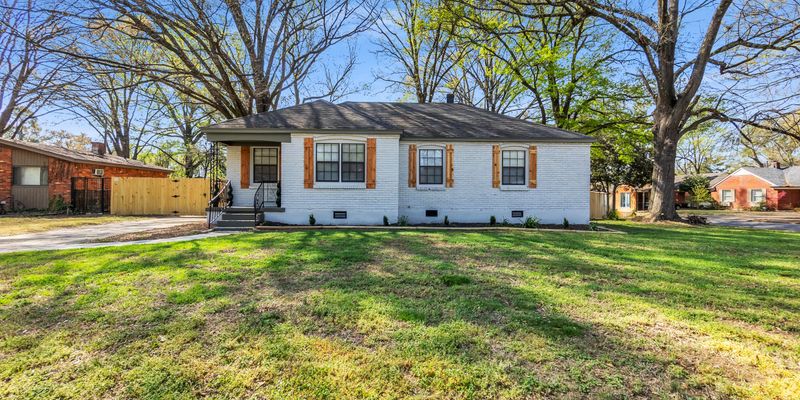 Memphis House: 4895 Helene Rd