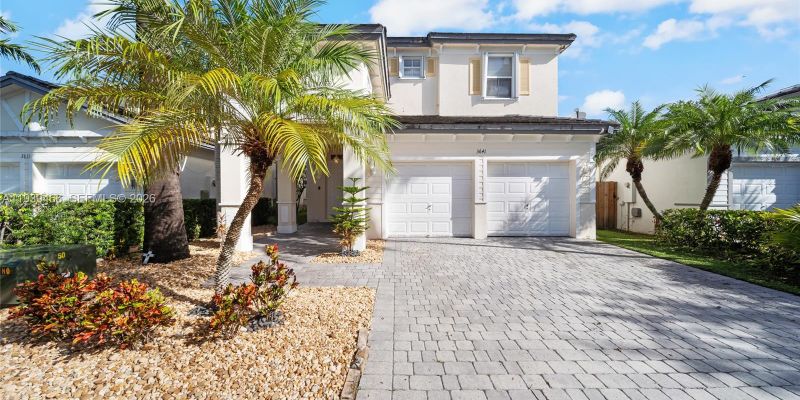 Homestead House: 3641 NE 4th St