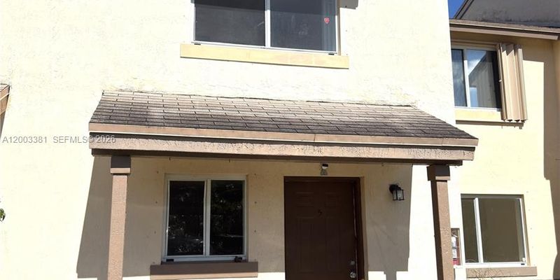 Miami Townhome: 14020 NE 3rd Ct