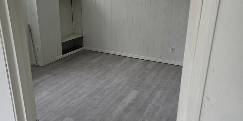 Cincinnati Apartment: 1815 Cleveland Ave