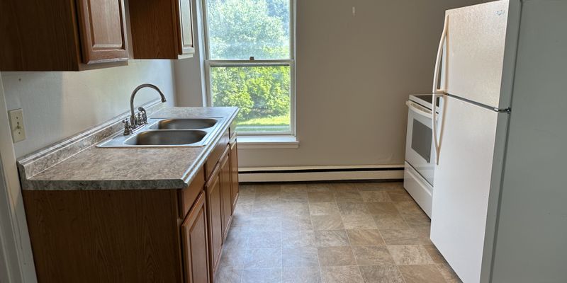 Plattsburgh Apartment: 10 Macomb St