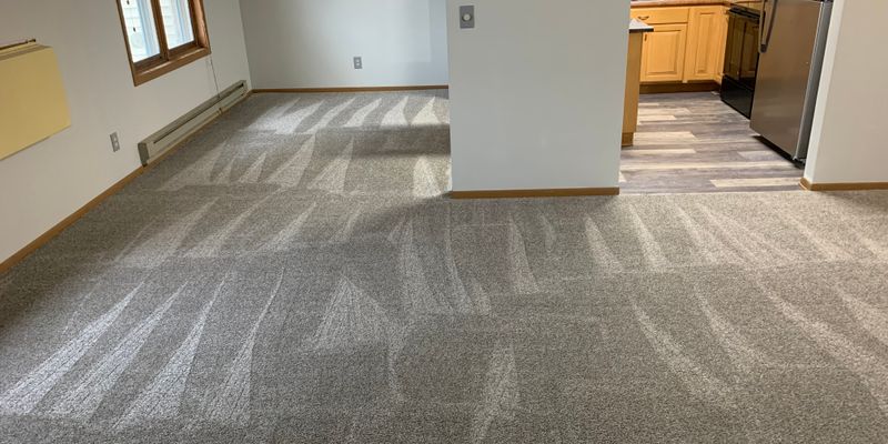 Wisconsin Dells Apartment: 930, 932, 934 Iowa Ave