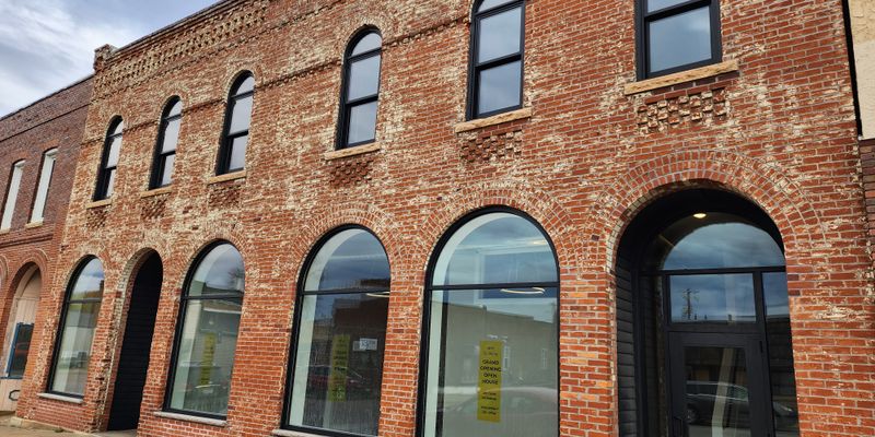 Grand Meadow Apartment: 121 Main St S