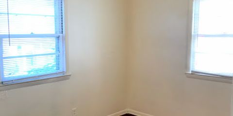 Bedroom2_1.jpg