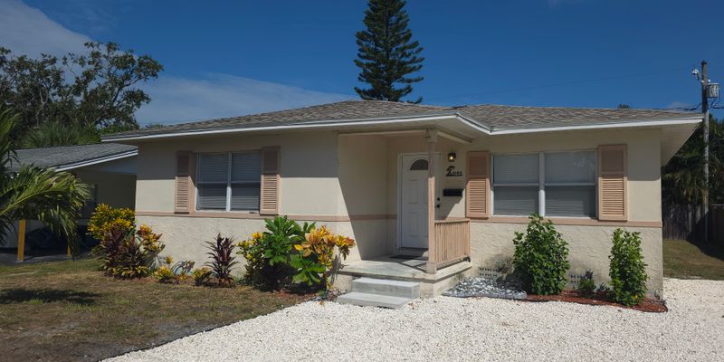 St. Petersburg House: 8145 22nd Ave N