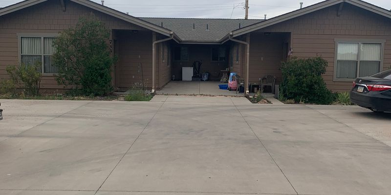 Williams Apartment: 733 N Humbolt St