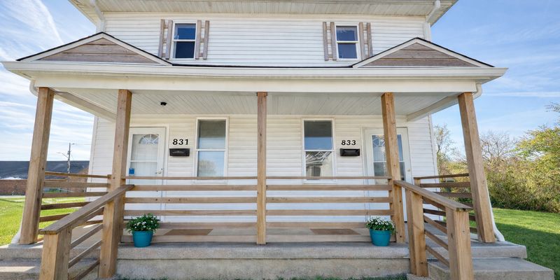 Indianapolis House: 833 W 27th St