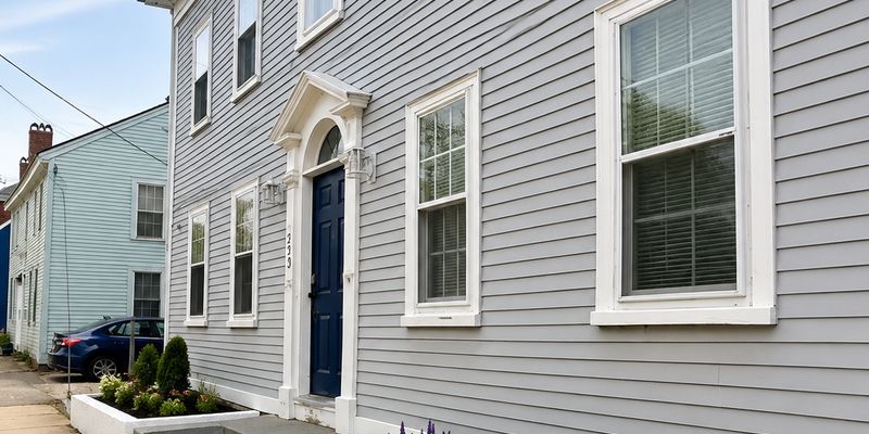 Portsmouth Apartment: 259 Maplewood Ave