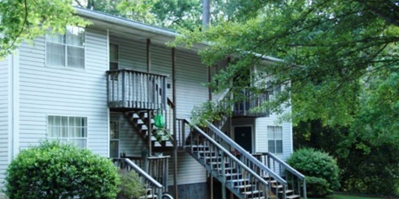 Montevallo Apartment: 325 Overland Rd