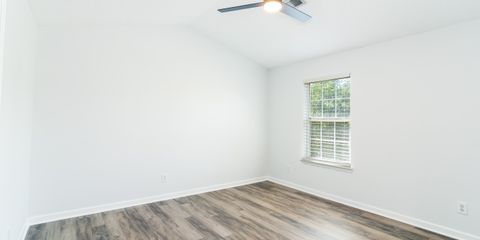 108 Watercress Ct_ViZionZatBoydNetPhotography-17.jpg