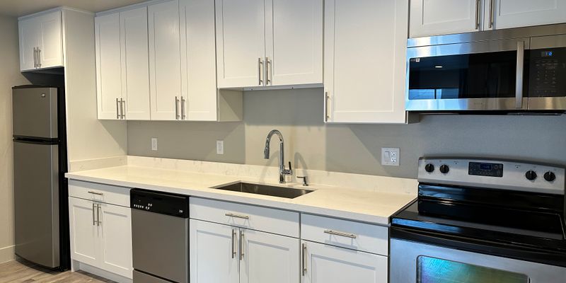 Seattle Apartment: 4731 12th Ave NE