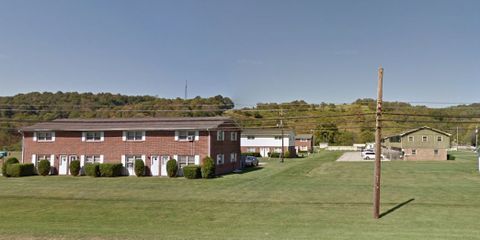 5907 Streetview.JPG