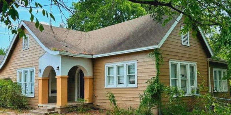 Commerce House: 1616 Campbell St