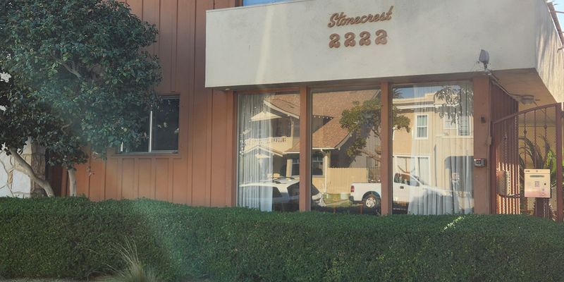 Long Beach Condo: 2222 2nd St