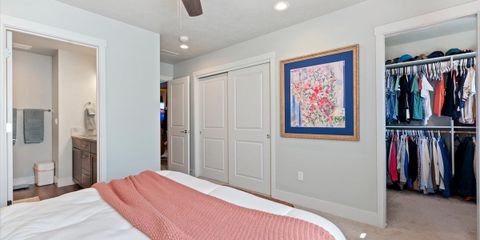 17-017_Bedroom.jpg
