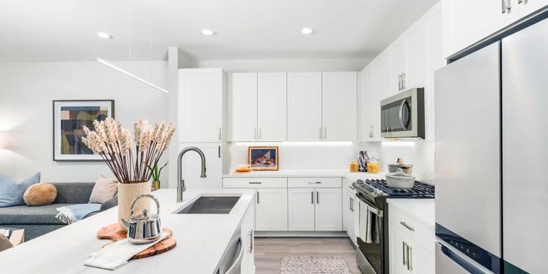 Houston Apartment: 1298 Rochow St