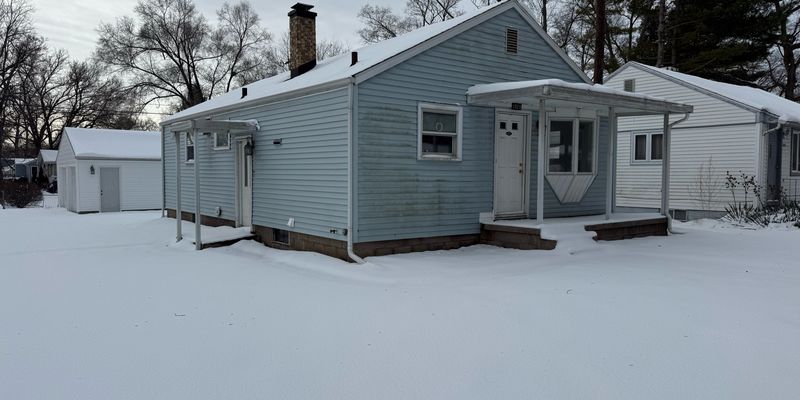 Michigan City House: 1525 Springland Avenue