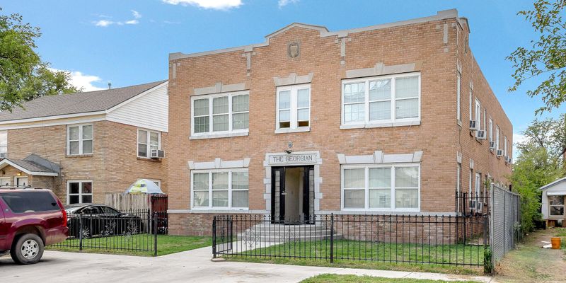 Amarillo Apartment: 2218 S Taylor St