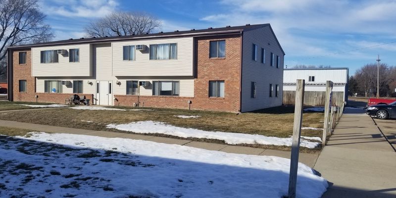 Jefferson Apartment: 509 S Railroad Ave