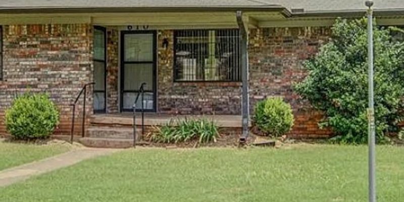 Purcell House: 610 N 6th Ave