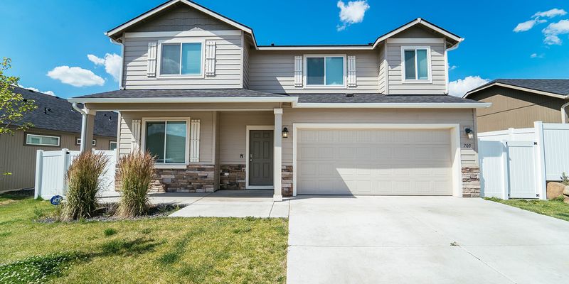 Cheney House: 705 Condor Dr