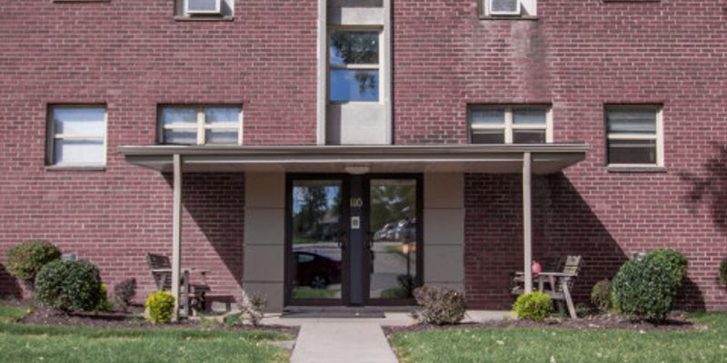 Pleasant Hills Apartment: 40 Clover Drive