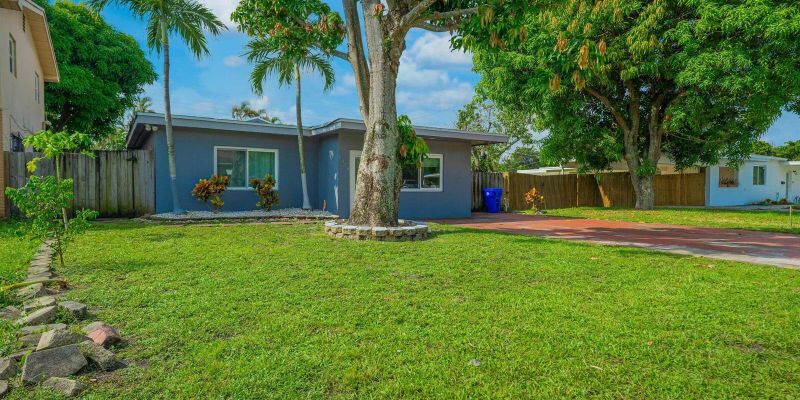Pembroke Pines House: 6824 SW 5th St