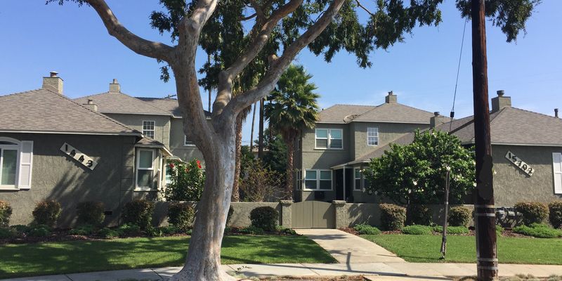 Gardena Apartment: 15702 Brighton Avenue