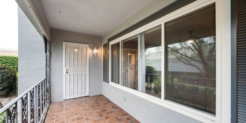 Fullerton Apartment: 1631 S Pomona Ave