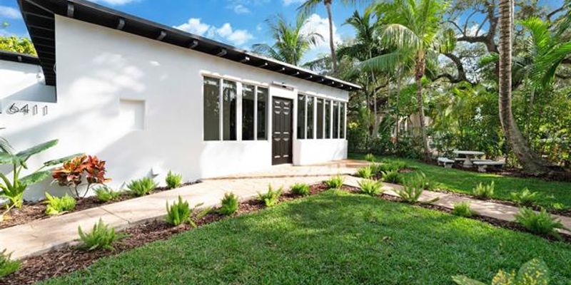 South Miami House: 6411 SW 63rd Ct