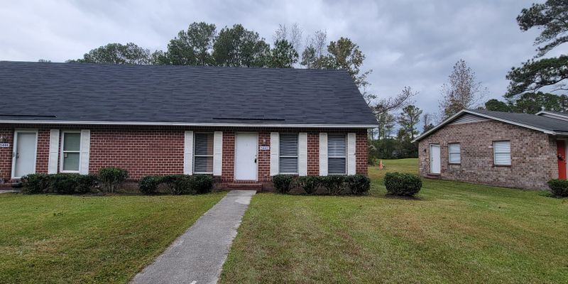 Castle Hayne House: 5442 Sidbury Road