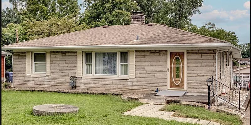 Louisville Multiplex: 6505 Lovers Ln