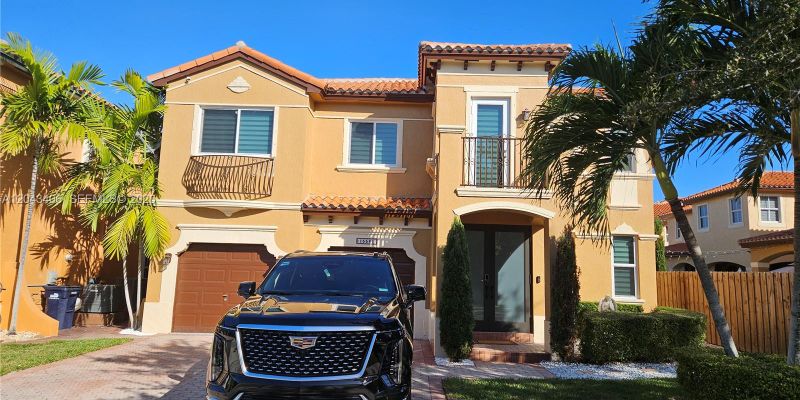 Miami House: 15561 SW 31st Ln #15561