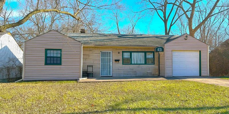 Indianapolis House: 2307 N Catherwood Ave