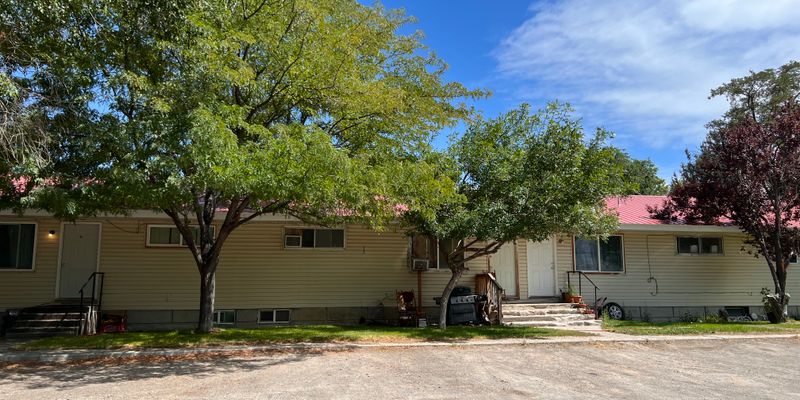 Rupert Apartment: 205 E 5th St and 217 E 5th St