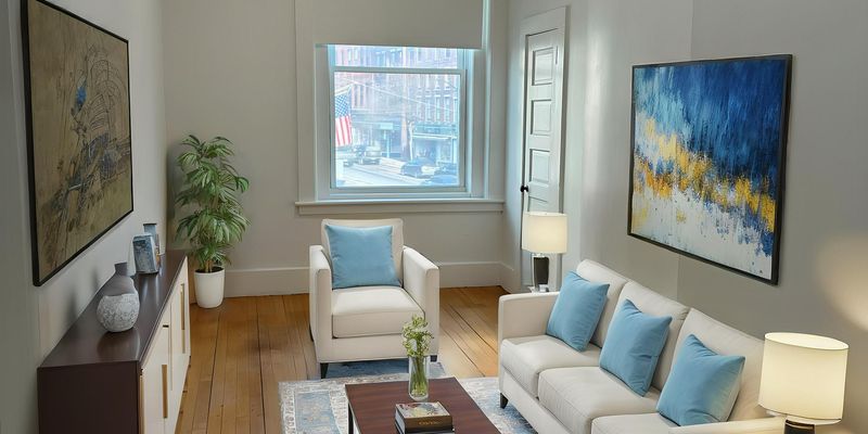 Brattleboro Apartment: 4 Elliot St