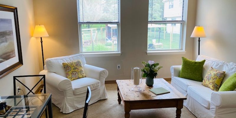 Kensington Apartment: 3015 Upton Drive