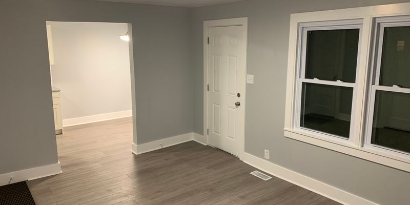 Manhattan House: 1315 N 10th St