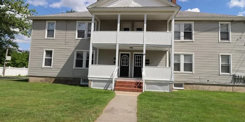 South Grafton Apartment: 19 Cross Street