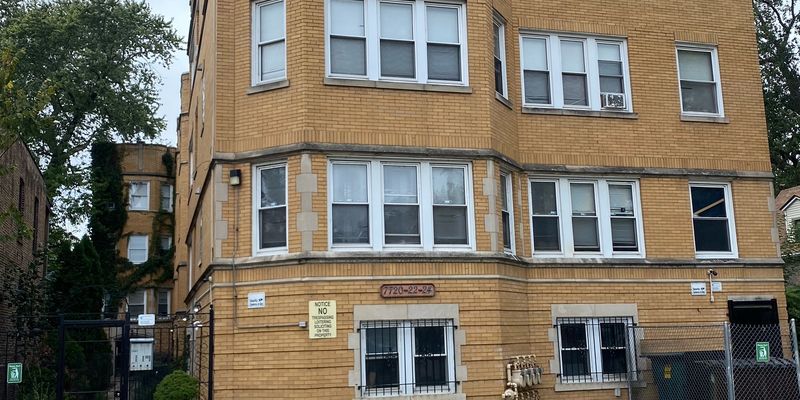 Chicago Apartment: 7720 S Marquette Ave.