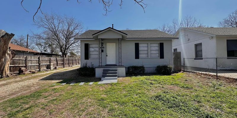 Waco House: 3614 Erath Ave