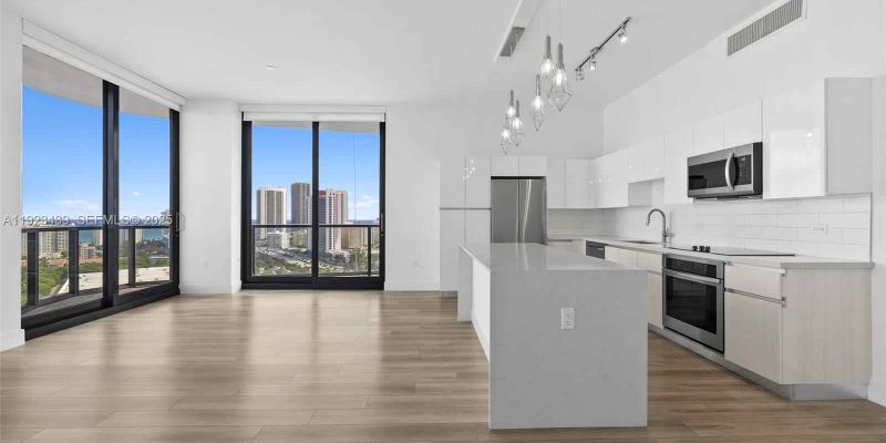 Hallandale Beach Condo: 101 Diplomat Pkwy