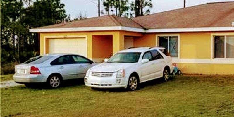 Lehigh Acres House: 1025 Jaguar Boulevard