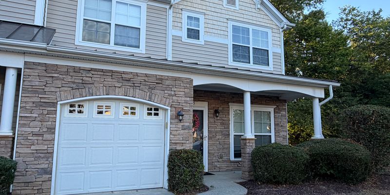 Charlotte House: 5615 Tipperlinn Way